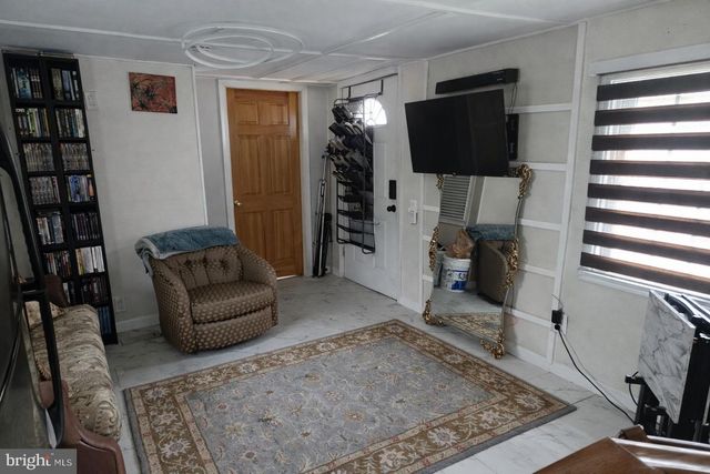 33 SQUAW CIR, Barto, PA 19504