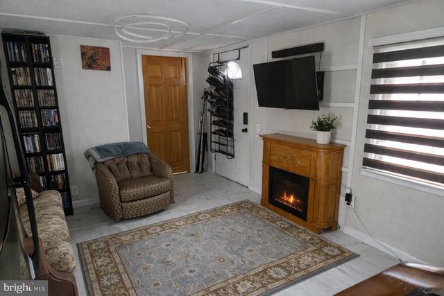 33 SQUAW CIR, Barto, PA 19504