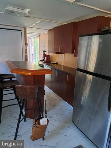 33 SQUAW CIR, Barto, PA 19504