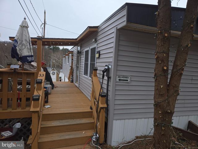 33 SQUAW CIR, Barto, PA 19504