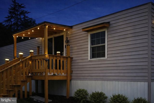 33 SQUAW CIR, Barto, PA 19504