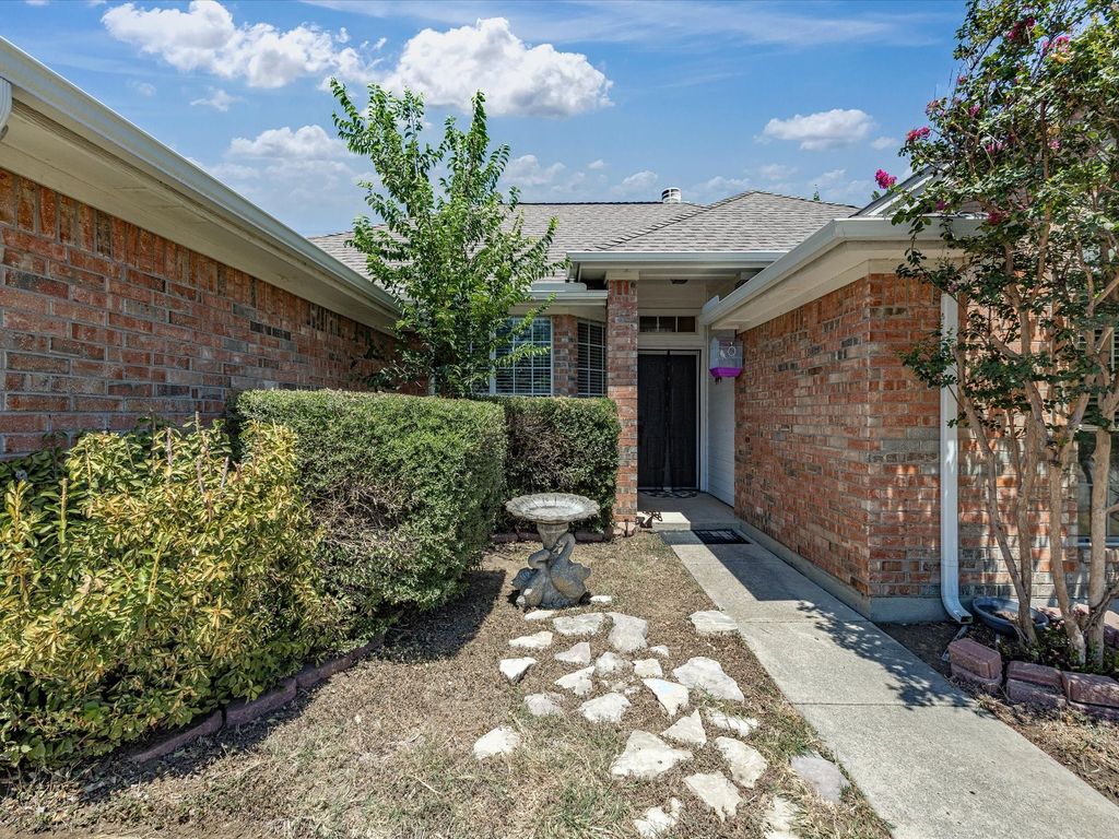 2532 John Drive, Denton, TX 76207 — photo 3