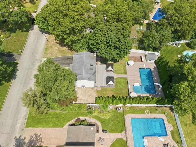 9 Mount Sinai Avenue S, Port Jefferson Station, NY 11776