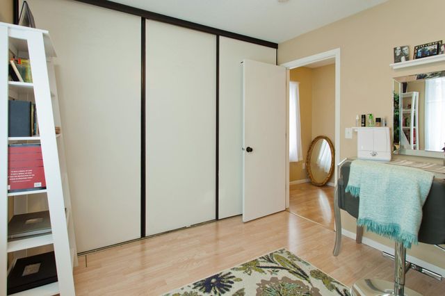 831 Weeks Avenue SE, Minneapolis, MN 55414