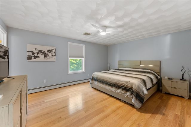 16 Rachella Court, East Providence, RI 02914