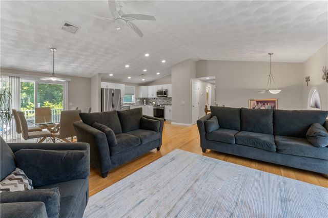 16 Rachella Court, East Providence, RI 02914