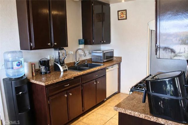 10908 Aztec Lane, Adelanto, CA 92301