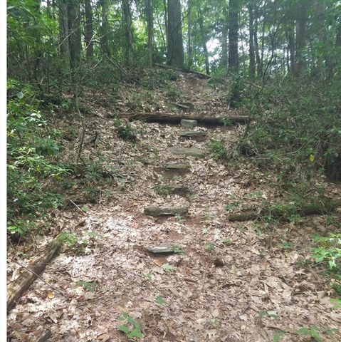 266 Holland Rd, Sturbridge, MA 01518