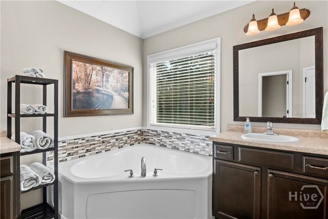65 NE Mount Vernon Terrace, Ludowici, GA 31316