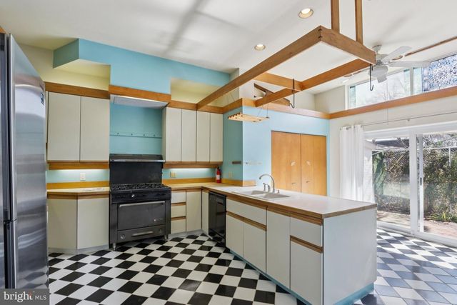 4304-06 OSAGE AVE, Philadelphia, PA 19104