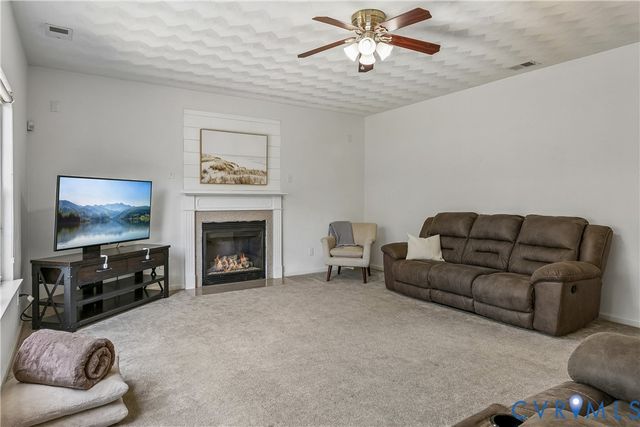 2028 Merrick Dr, Hayes, VA 23072