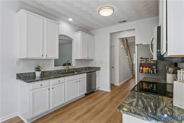 2028 Merrick Dr, Hayes, VA 23072