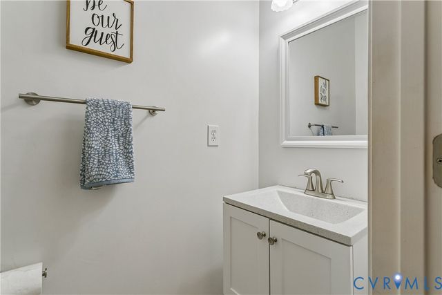 2028 Merrick Dr, Hayes, VA 23072