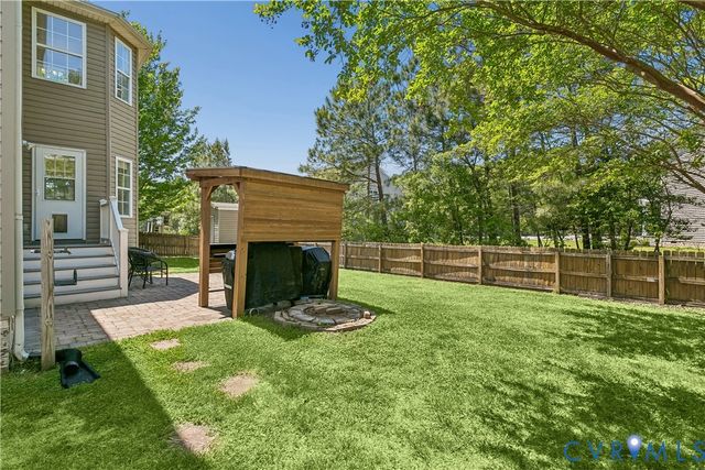 2028 Merrick Dr, Hayes, VA 23072