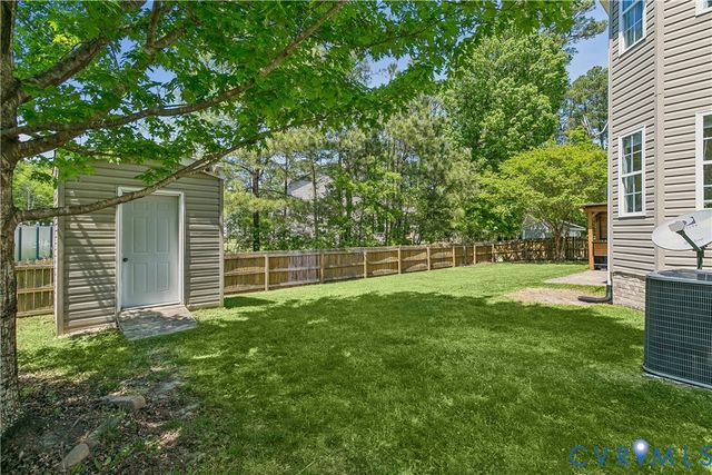 2028 Merrick Dr, Hayes, VA 23072