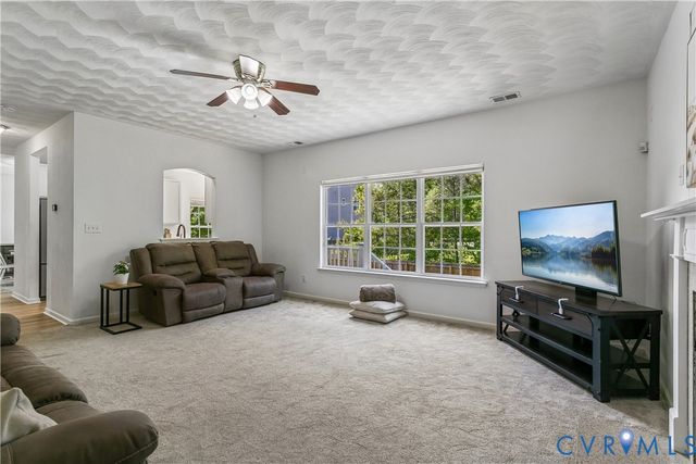 2028 Merrick Dr, Hayes, VA 23072