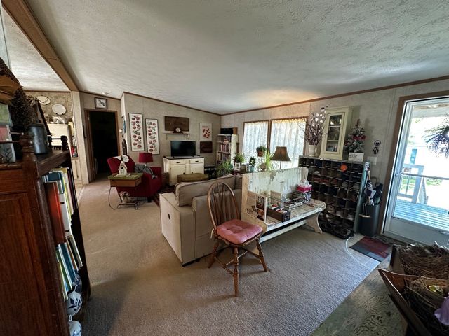 163 IMPERIAL Way, Edinboro, PA 16412