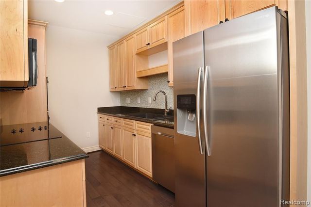 111 Willits Street, Birmingham, MI 48009