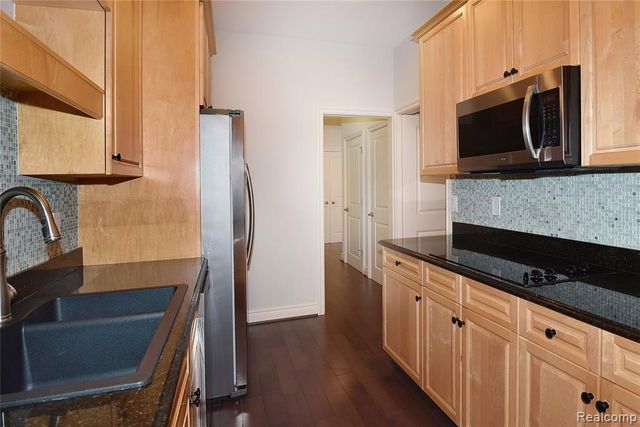 111 Willits Street, Birmingham, MI 48009