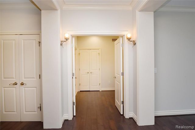 111 Willits Street, Birmingham, MI 48009