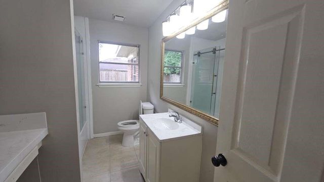 205 W Rittenhouse Street, Houston, TX 77076