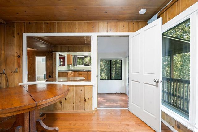 10987 Terrace Dr, Forestville, CA 95436