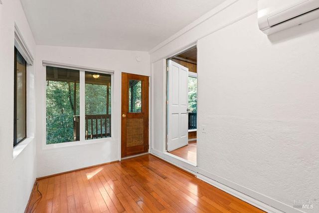 10987 Terrace Dr, Forestville, CA 95436