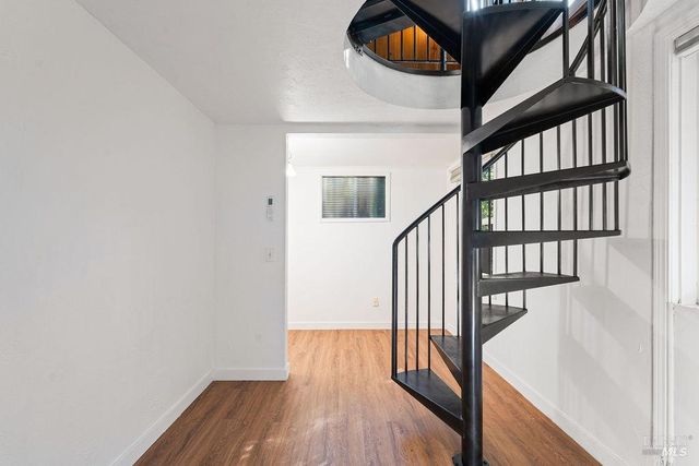 10987 Terrace Dr, Forestville, CA 95436