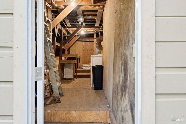 10987 Terrace Dr, Forestville, CA 95436