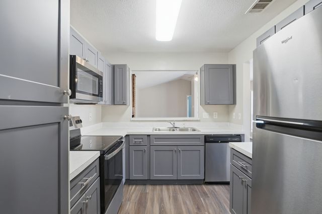 1118 Sandalwood Lane, Desoto, TX 75115