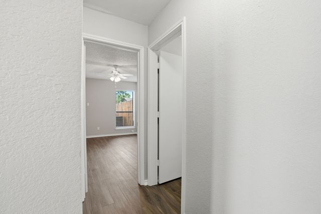 1118 Sandalwood Lane, Desoto, TX 75115