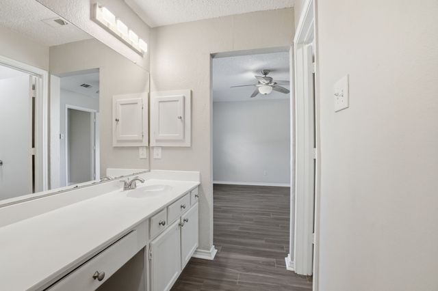 1118 Sandalwood Lane, Desoto, TX 75115
