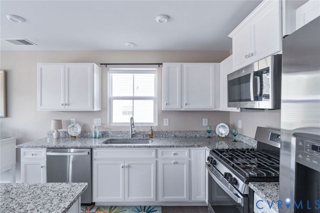 7458 Southamptonshire Way, New Kent, VA 23124