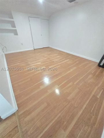 6746 NW 188th Ter, Hialeah, FL 33015