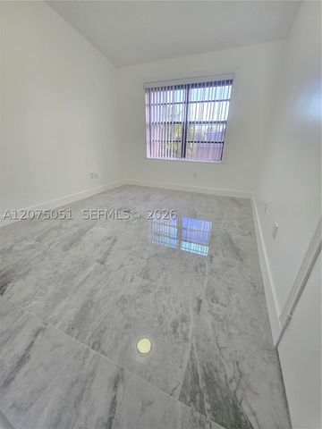 6746 NW 188th Ter, Hialeah, FL 33015