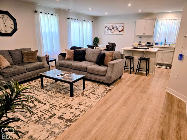 6024 Sanborn Drive, Plainfield, IN 46168