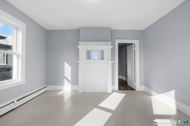 10 Warner Street, Hartford, CT 06114