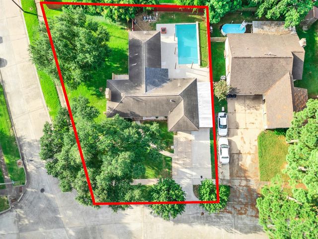 203 22nd Avenue N, Texas City, TX 77590