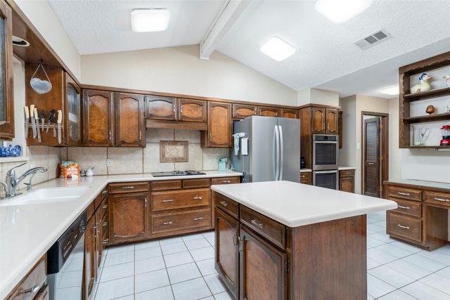 1410 Woodbine Street, Arlington, TX 76012