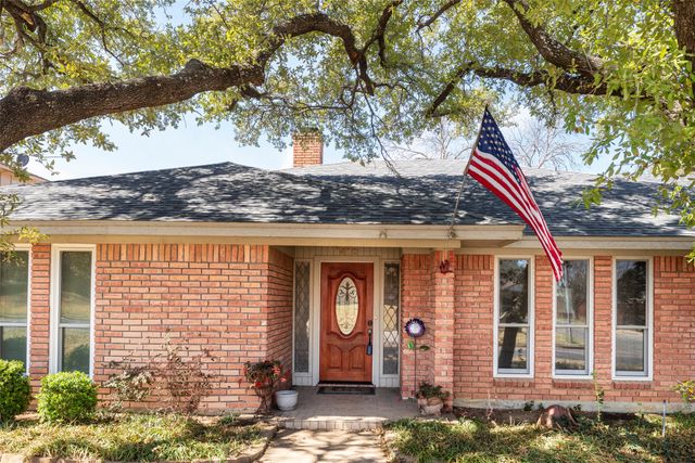 1410 Woodbine Street, Arlington, TX 76012