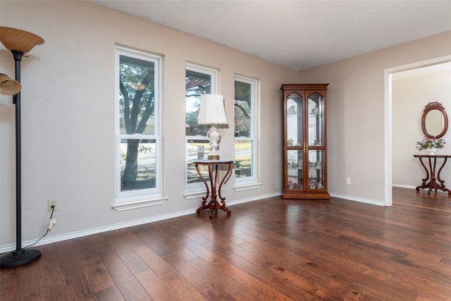 1410 Woodbine Street, Arlington, TX 76012