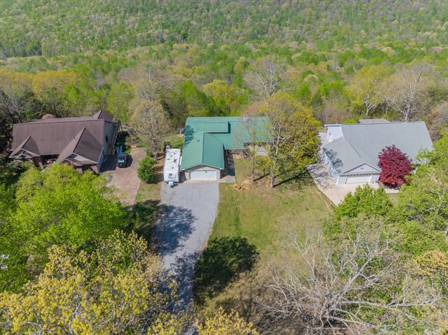 1927 Laurel Lake Dr, Monteagle, TN 37356
