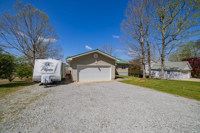 1927 Laurel Lake Dr, Monteagle, TN 37356