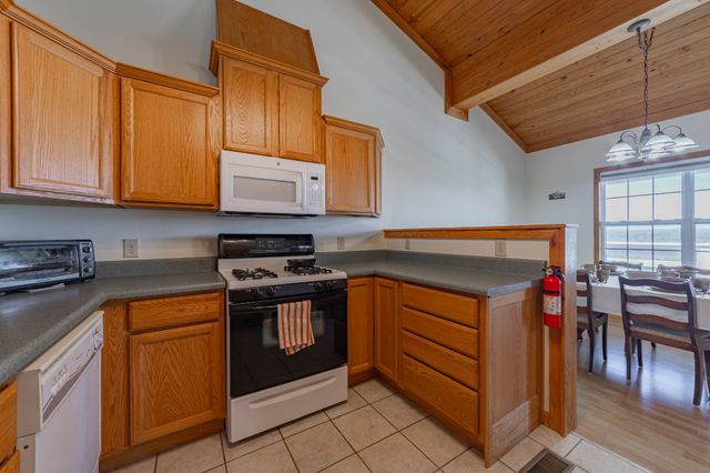 1927 Laurel Lake Dr, Monteagle, TN 37356