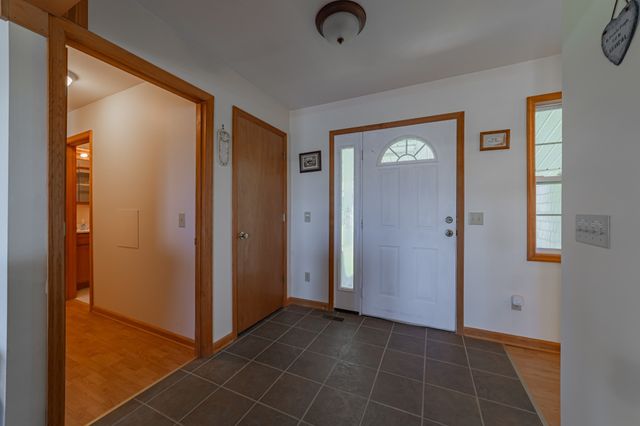 1927 Laurel Lake Dr, Monteagle, TN 37356