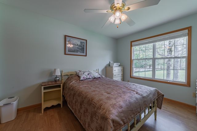 1927 Laurel Lake Dr, Monteagle, TN 37356