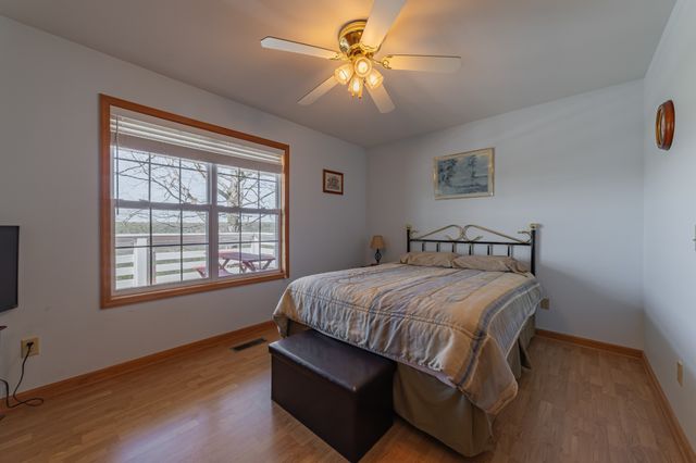 1927 Laurel Lake Dr, Monteagle, TN 37356