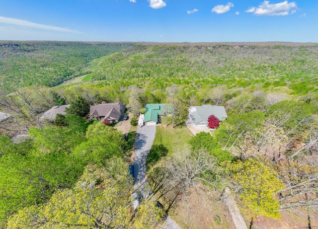 1927 Laurel Lake Dr, Monteagle, TN 37356