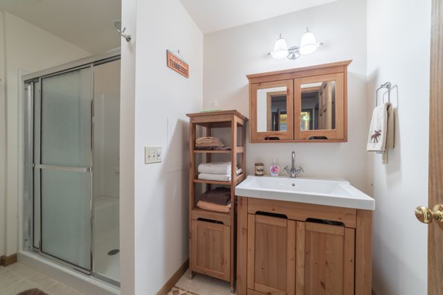 1927 Laurel Lake Dr, Monteagle, TN 37356