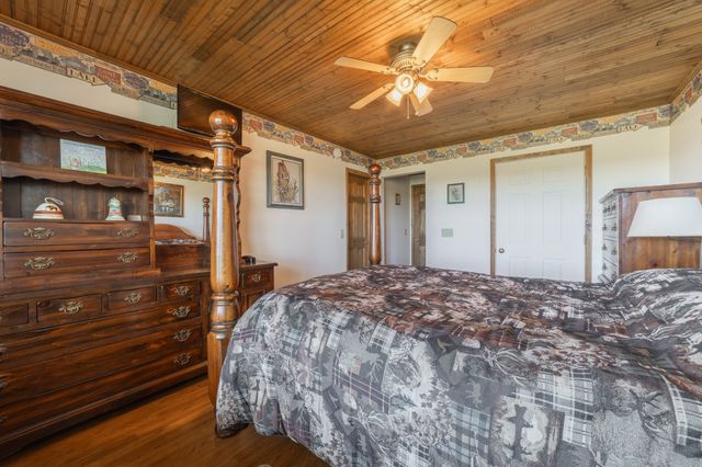 1927 Laurel Lake Dr, Monteagle, TN 37356